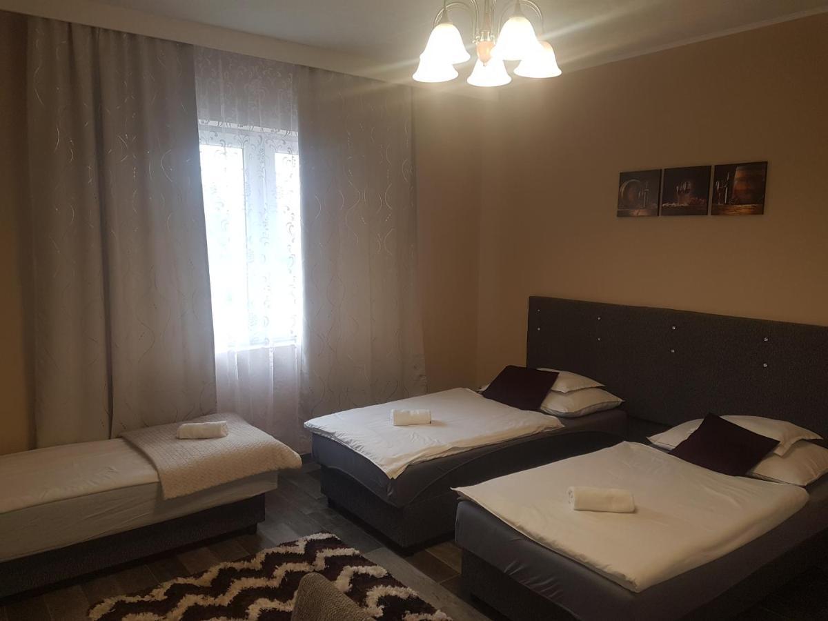 Napfény Szállás Szeged Exterior foto