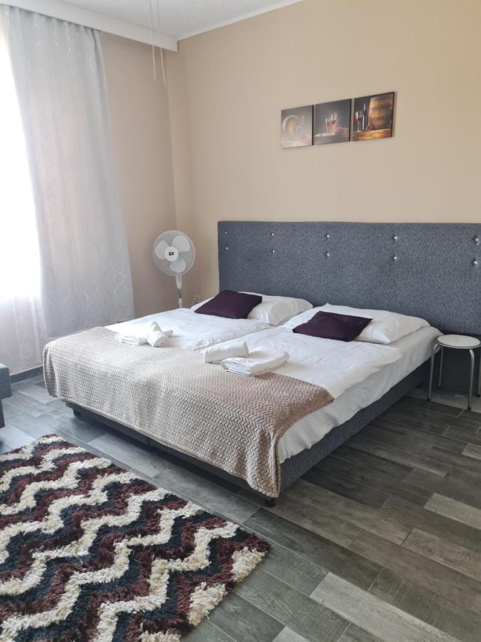 Napfény Szállás Szeged Exterior foto