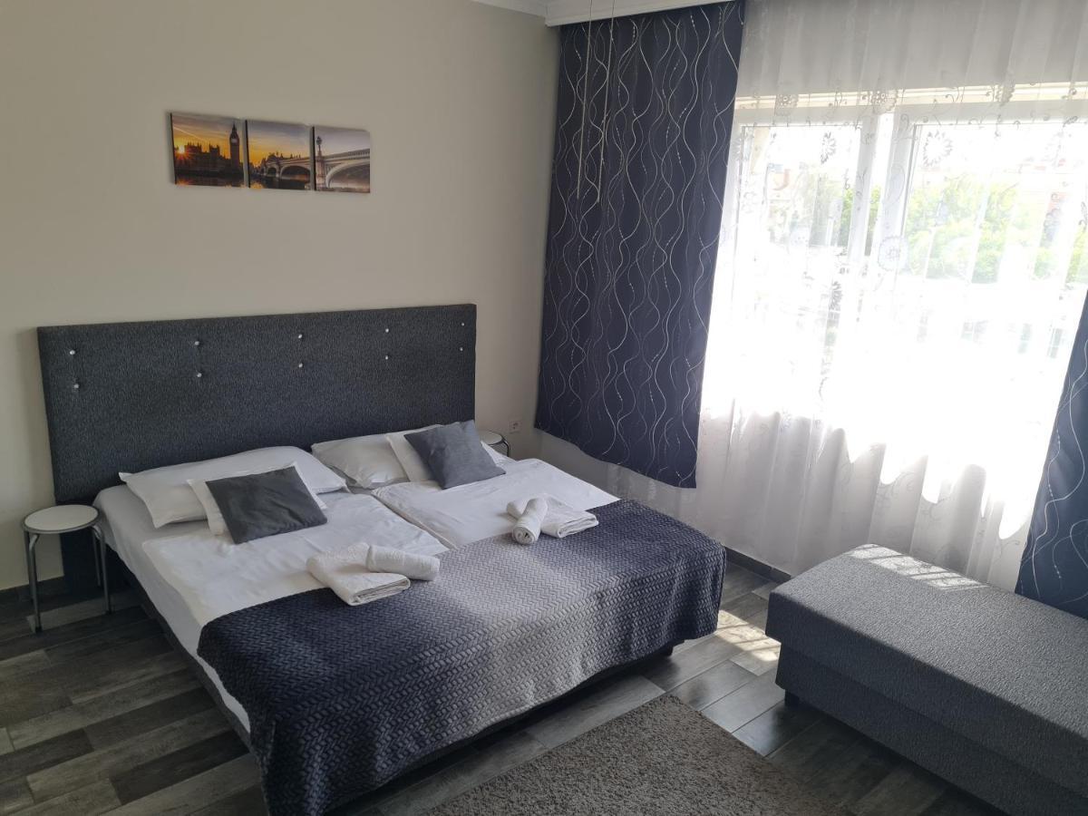 Napfény Szállás Szeged Exterior foto